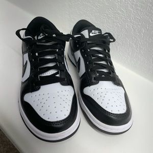Nike dunk low pandas